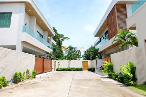 Estudio en Pattaya, Tailandia № 232907 - foto 24