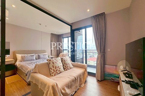 Condo in Pattaya, Thailand, 1 bedroom  № 198015