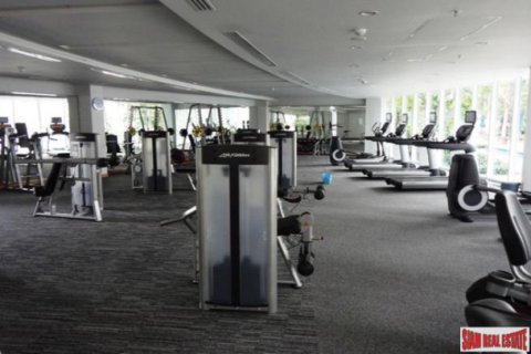 Commercial property in Bangkok, Thailand 128 sq.m. № 155462 - photo 15