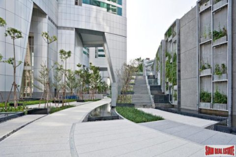 Commercial property in Bangkok, Thailand 128 sq.m. № 155462 - photo 2