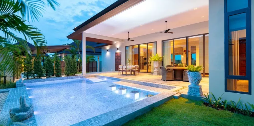 Villa à Hua Hin, Thaïlande 3 chambres № 137796