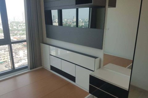 Кондоминиум с 2 спальнями в Бангкок Ной, Таиланд № 171133 - фото 4