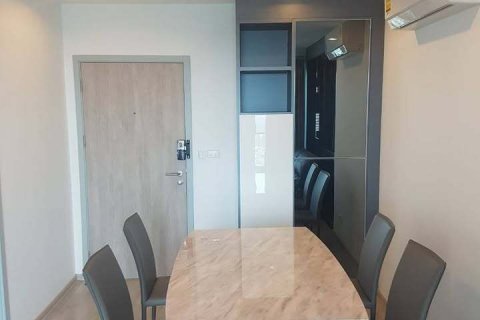 Кондоминиум с 2 спальнями в Бангкок Ной, Таиланд № 171133 - фото 12