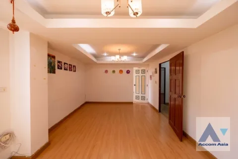 Gewerbeimmobilie in Khlong Toei, Bangkok, Thailand 730 m2 № 215964 - Foto 10