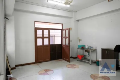Gewerbeimmobilie in Khlong Toei, Bangkok, Thailand 730 m2 № 215964 - Foto 5
