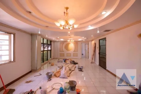 Gewerbeimmobilie in Khlong Toei, Bangkok, Thailand 730 m2 № 215964 - Foto 16
