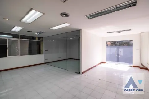 Gewerbeimmobilie in Khlong Toei, Bangkok, Thailand 730 m2 № 215964 - Foto 3