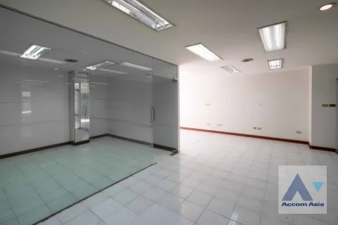 Gewerbeimmobilie in Khlong Toei, Bangkok, Thailand 730 m2 № 215964 - Foto 4