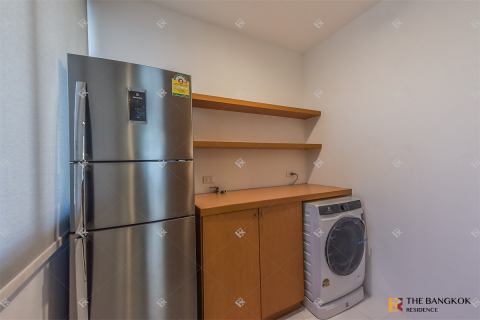 Condo in Bangkok, Thailand, 2 bedrooms  № 197456 - photo 5