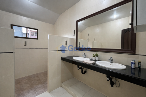 House in Pattaya, Thailand 3 bedrooms № 195817 - photo 13