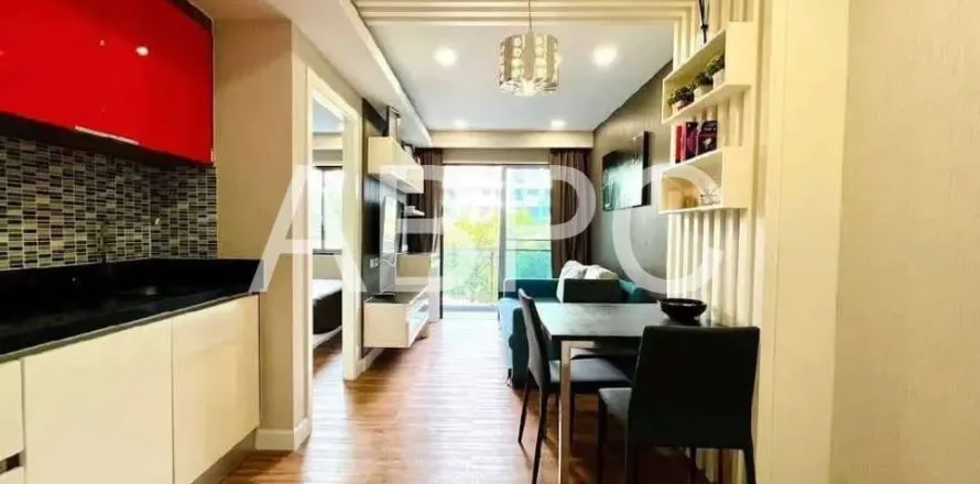 Condominio de 1 dormitorio en Jomtien Beach, Pattaya, Tailandia № 211496