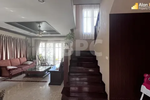 Casa de 4 dormitorios en Jomtien Beach, Pattaya, Tailandia № 211492 - foto 6