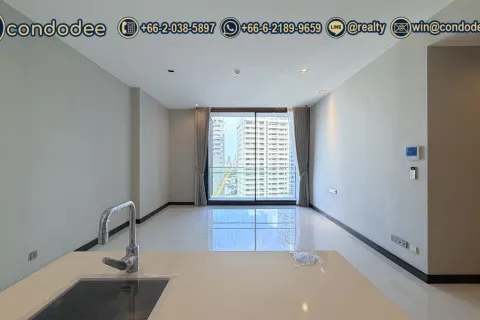 Condo in Khlong Toei, Bangkok, Thailand, 2 bedrooms № 201406