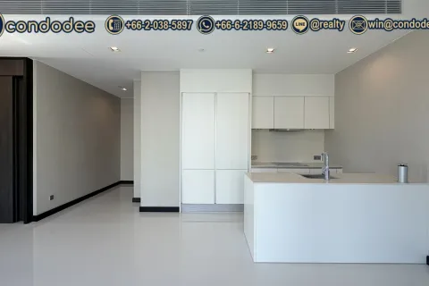 Condo in Khlong Toei, Bangkok, Thailand, 2 bedrooms № 201405