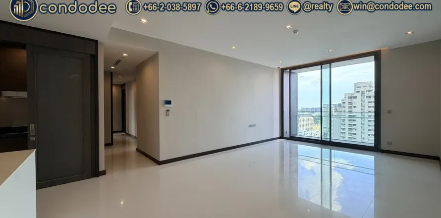 Condo à Khlong Toei, Bangkok, Thaïlande, 3 chambres  № 201407