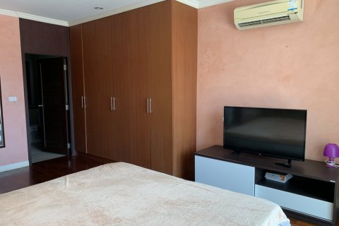 Condo in Kathu, Thailand, 1 bedroom  № 153823 - photo 15
