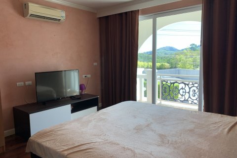 Condo in Kathu, Thailand, 1 bedroom  № 153823 - photo 17