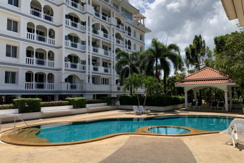 Condo in Kathu, Thailand, 1 bedroom  № 153823 - photo 2