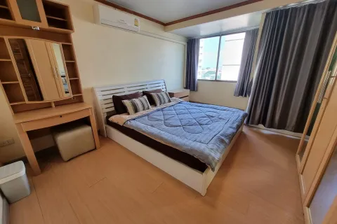 Condo in Chiang Mai, Thailand, 4 bedrooms  № 161371 - photo 11