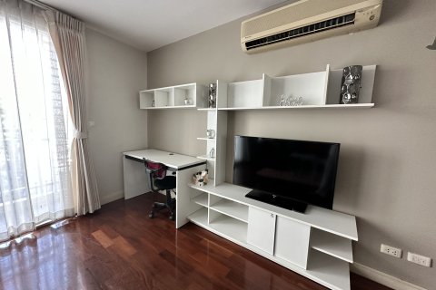 Кондоминиум с 2 спальнями в Ваттхане, Бангкок, Таиланд № 161367 - фото 6