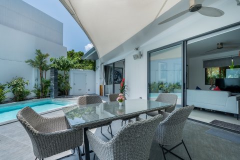 Villa in Phuket, Thailand 4 bedrooms № 137830 - photo 12