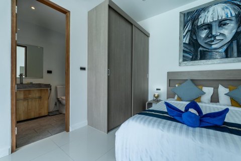 Villa in Phuket, Thailand 4 bedrooms № 137830 - photo 13