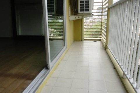 Студия в кондо в Ваттхане, Бангкок, Таиланд № 152998 - фото 11