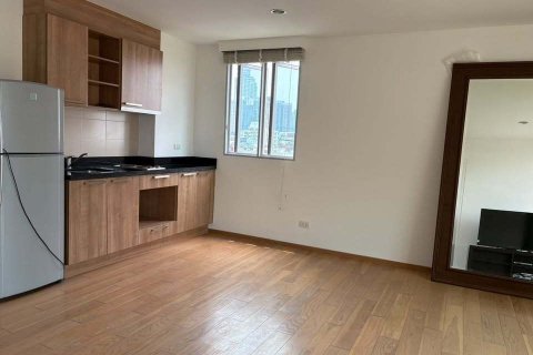 Студия в кондо в Ваттхане, Бангкок, Таиланд № 152998 - фото 10