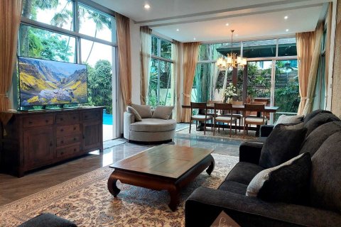 Вилла в Паттайе, Таиланд с 4 спальнями  № 152997 - фото 5