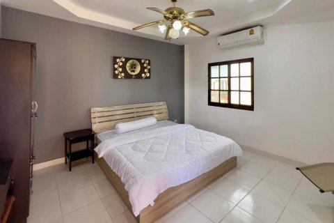 Вилла в Паттайе, Таиланд с 12 спальнями  № 152996 - фото 7