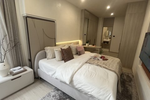 Condo in Watthana, Bangkok, Thailand, 2 bedrooms № 201168 - photo 6