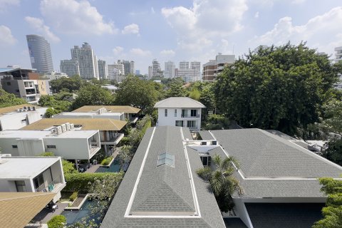 Condo in Watthana, Bangkok, Thailand, 2 bedrooms № 201163 - photo 8