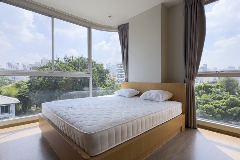 Condo in Watthana, Bangkok, Thailand, 2 bedrooms № 201163 - photo 10