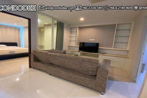 Condo in Watthana, Bangkok, Thailand, 2 bedrooms № 201166 - photo 7