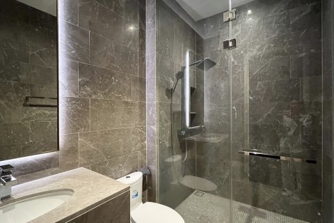 Condo in Watthana, Bangkok, Thailand, 3 bedrooms № 201165 - photo 8