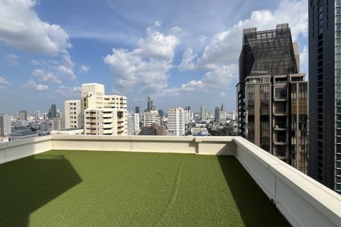 Condo in Watthana, Bangkok, Thailand, 3 bedrooms № 201165 - photo 20