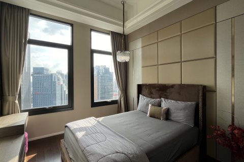 Condo in Watthana, Bangkok, Thailand, 3 bedrooms № 201165 - photo 6