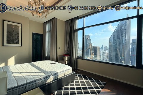 Condo in Watthana, Bangkok, Thailand, 3 bedrooms № 201165 - photo 30