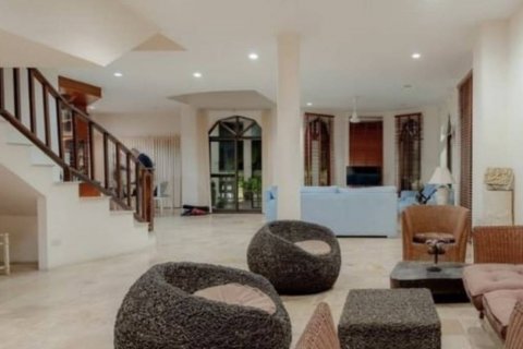 Вилла в Хуа Хине, Таиланд с 3 спальнями  № 114189 - фото 5