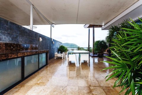 Villa in Rawai, Thailand 4 Schlafzimmer № 223468