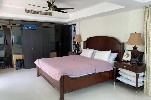 Condo à Kathu, Thaïlande, 3 chambres  № 154188 - photo 2