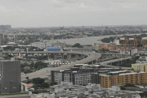 Studio dans le Condo à Khlong Toei, Bangkok, Thaïlande  № 154187 - photo 7
