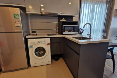 Studio dans le Condo à Khlong Toei, Bangkok, Thaïlande  № 154187 - photo 4