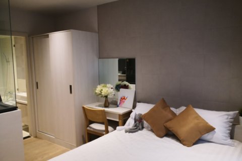 Studio dans le Condo à Watthana, Bangkok, Thaïlande  № 142817 - photo 4