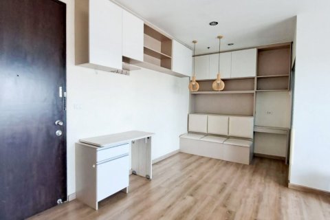 Condo in Bangkok, Thailand, 2 bedrooms  № 173768 - photo 1