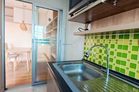 Condo in Bangkok, Thailand, 2 bedrooms  № 173768 - photo 10