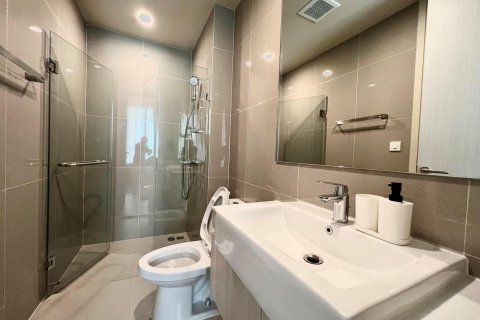 Condo à Watthana, Bangkok, Thaïlande, 2 chambres  № 173769 - photo 12