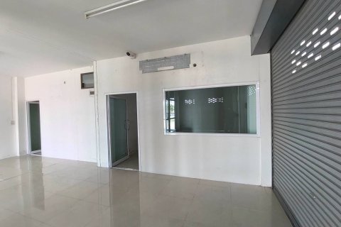 Townhouse in Saraburi, Thailand 3 bedrooms № 171704 - photo 6