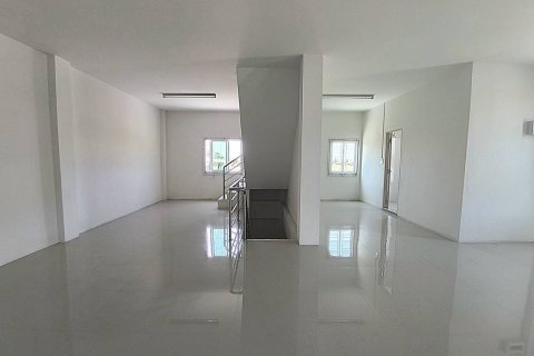 Townhouse in Saraburi, Thailand 3 bedrooms № 171704 - photo 8