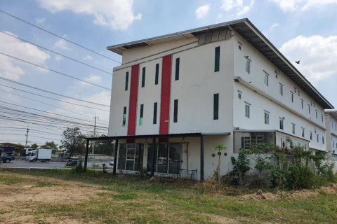 Townhouse in Saraburi, Thailand 3 bedrooms № 171704 - photo 16